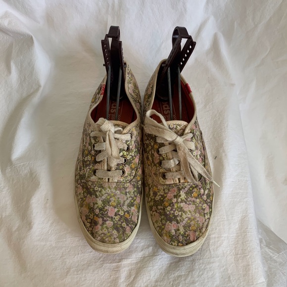 Floral Keds | Size 9 - Picture 8 of 11